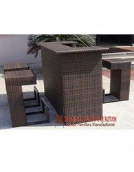 meja dari rotan kerajina furniture