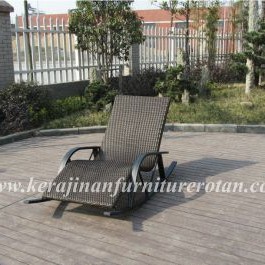 Kursi rotan minimalis KFR-KG-208 : kursi goyang begaya minimalis