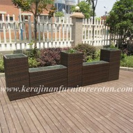 Furniture rotan jepara Vas bunga rotan bergaya minimalis milenium