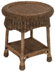 Kursi rotan minimalis dengan desain kelopak bunga