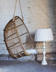 kursi sofa minimalis rotan dengan gaya retro klasik harga terjangkau