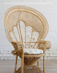 Kursi sofa rotan Pistoia